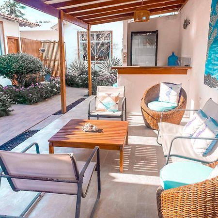 Hotel Coral Blanco With High Speed Internet Starlink And Galapagos Tour Operator Puerto Villamil Luaran gambar