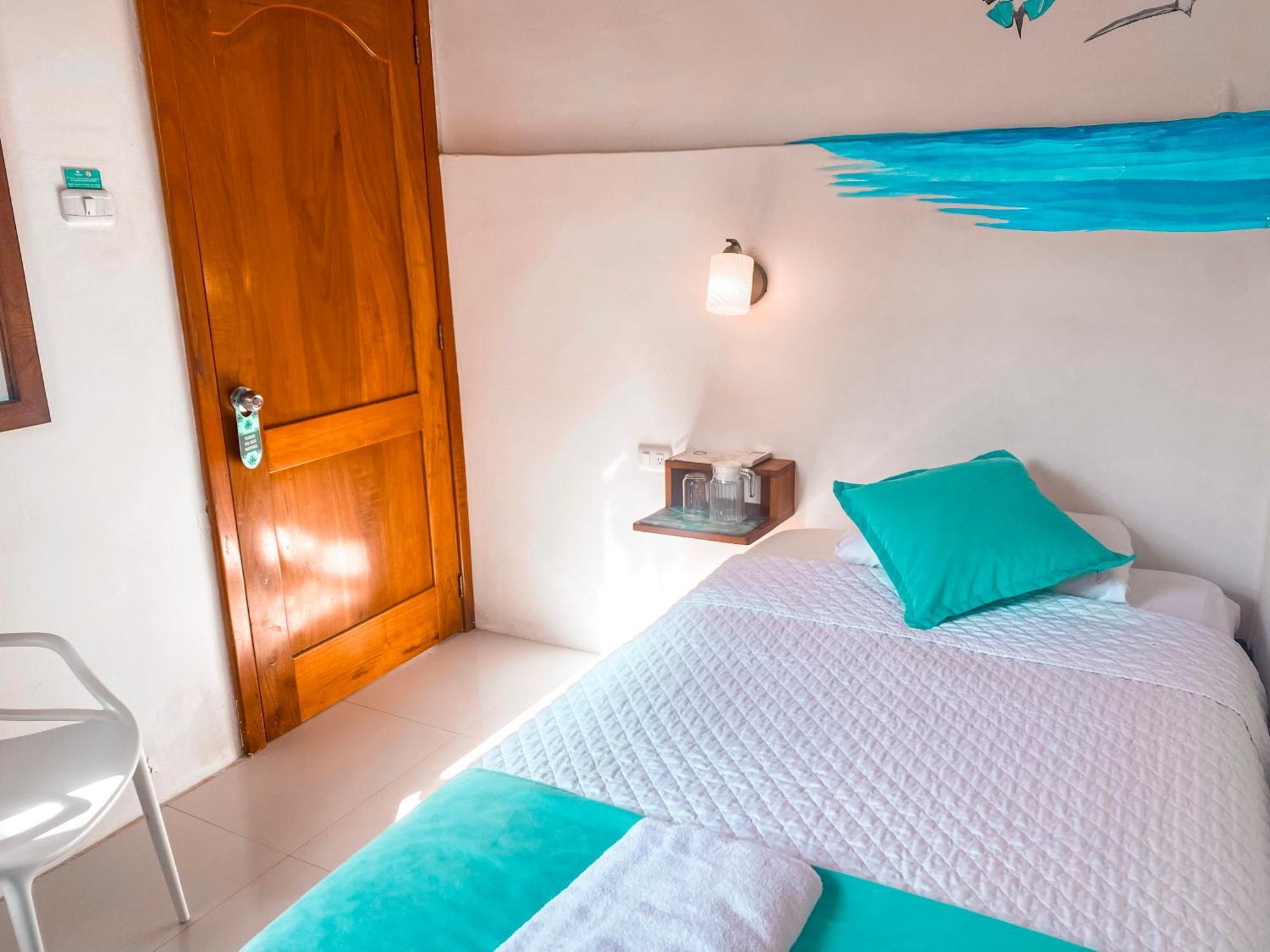 Hotel Coral Blanco With High Speed Internet Starlink And Galapagos Tour Operator Puerto Villamil Luaran gambar