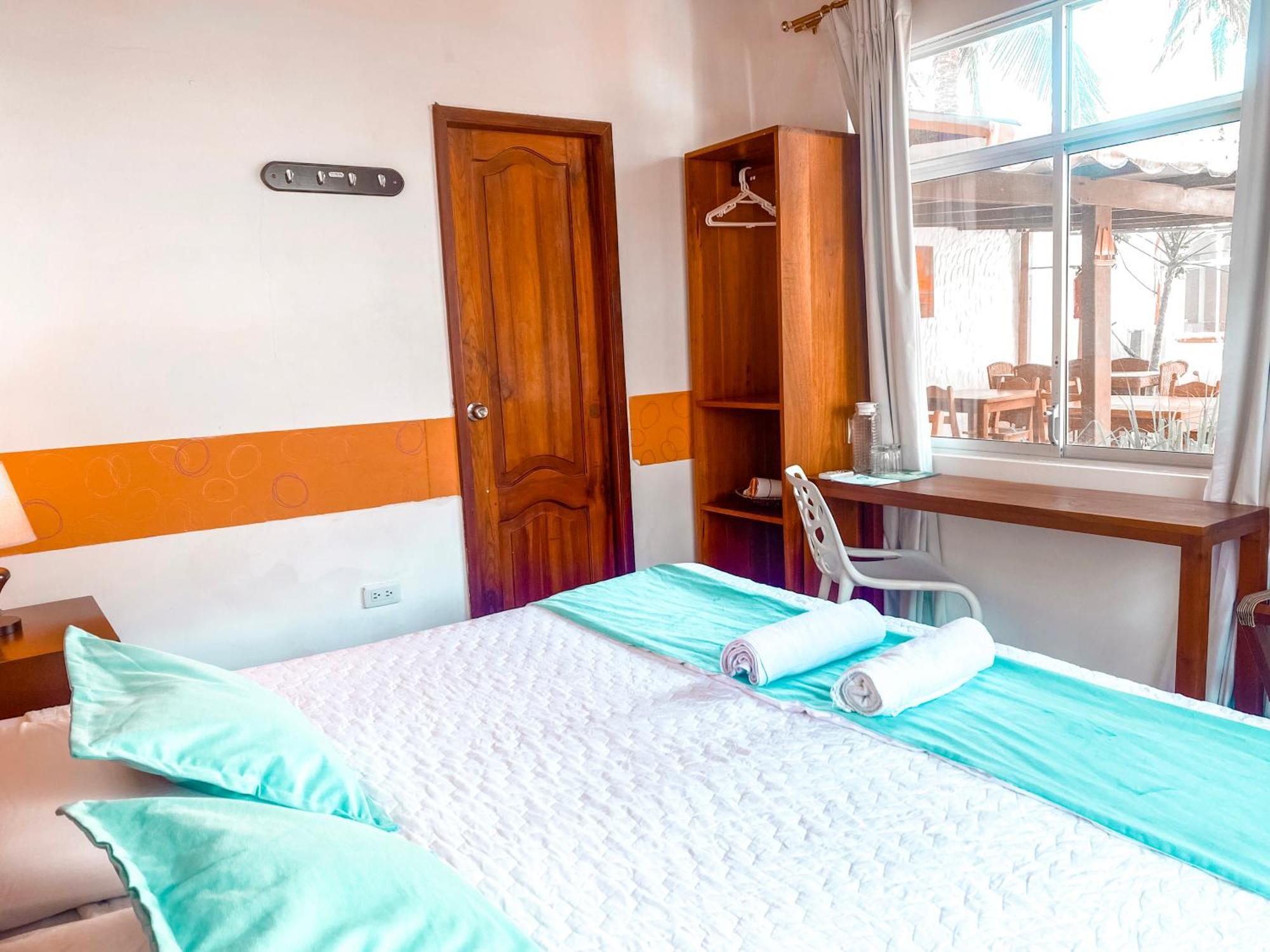 Hotel Coral Blanco With High Speed Internet Starlink And Galapagos Tour Operator Puerto Villamil Luaran gambar