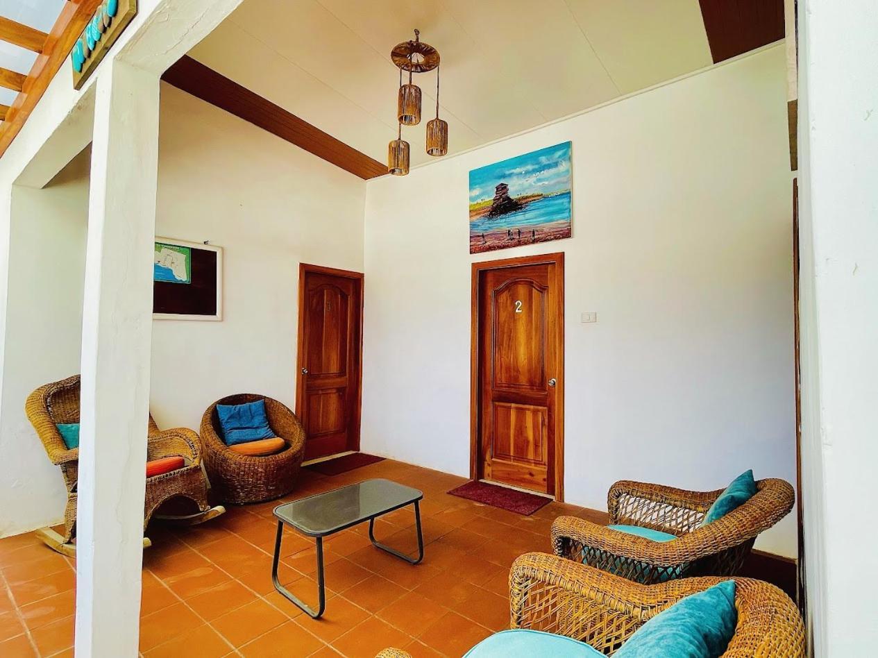 Hotel Coral Blanco With High Speed Internet Starlink And Galapagos Tour Operator Puerto Villamil Luaran gambar
