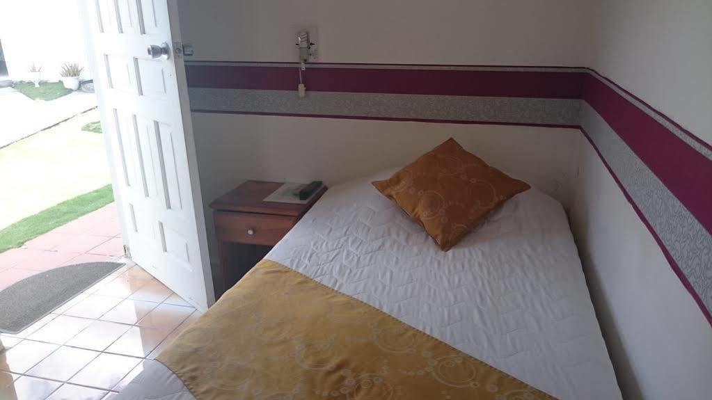 Hotel Coral Blanco With High Speed Internet Starlink And Galapagos Tour Operator Puerto Villamil Luaran gambar
